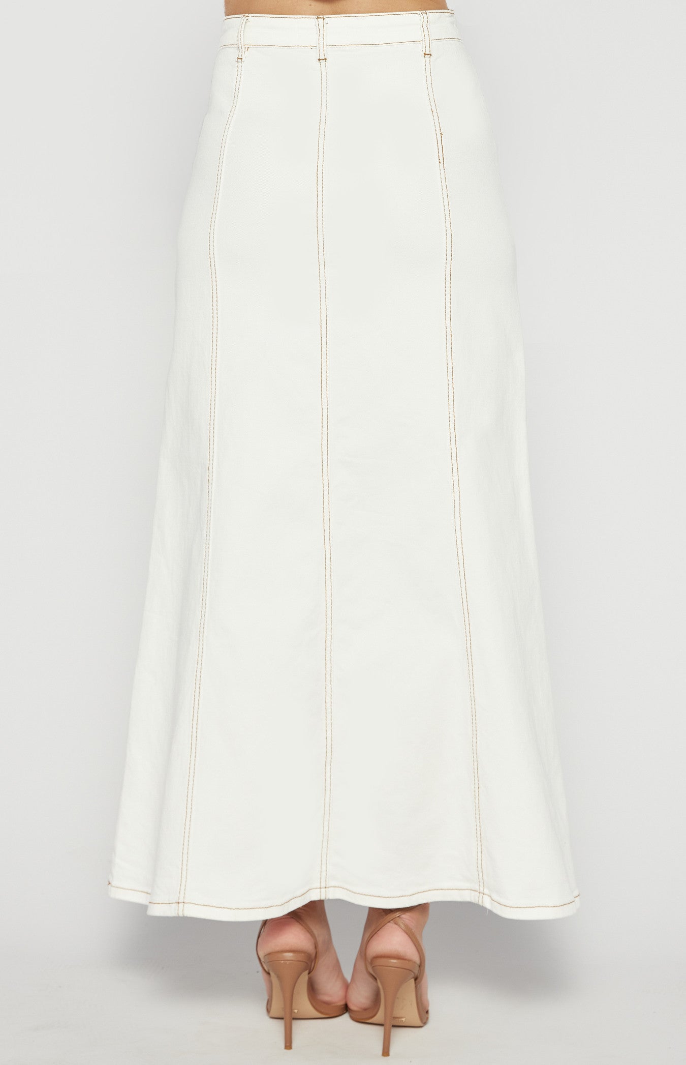 But white ladies denim maxi skirt
Maxi skirt
Denim skirt
White denim
Ladies clothing
Shop online ladies clothing