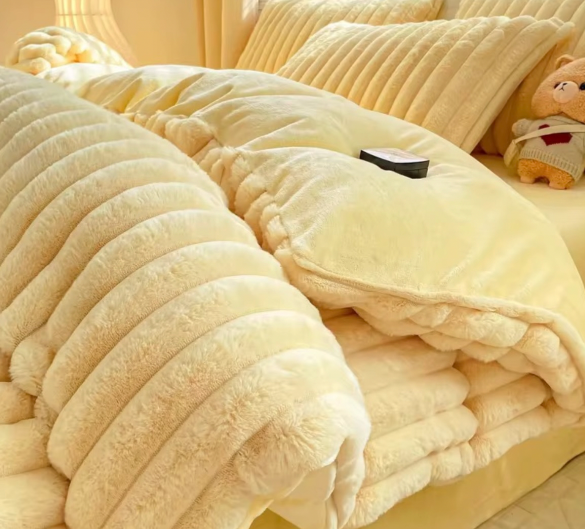 Sun Valley Faux Fur Quilt King Size PRE ORDER