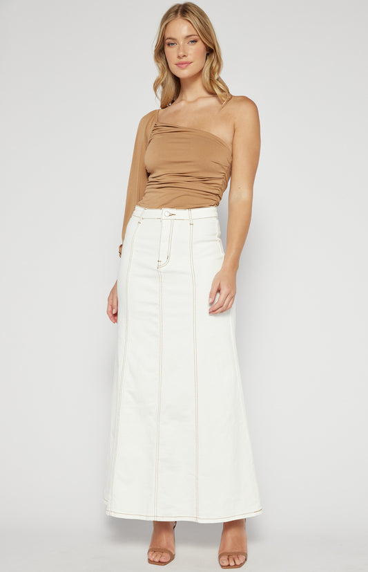 But white ladies denim maxi skirt
Maxi skirt
Denim skirt
White denim
Ladies clothing 
Shop online ladies clothing