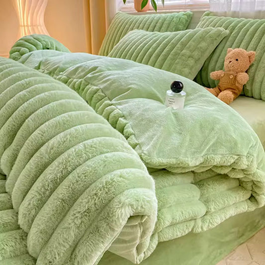 The Lake Louise is a luxurious and contemporary quilt cover set in a soft, refreshing mint green hue. Its defining feature is the plush ribbed texture—deep, velvety channels that run smoothly across the quilt and pillowcases, delivering an irresistibly cozy, cloud-like feel. The fabric is thick and inviting, ideal for the cooler months, wrapping you in warmth and comfort